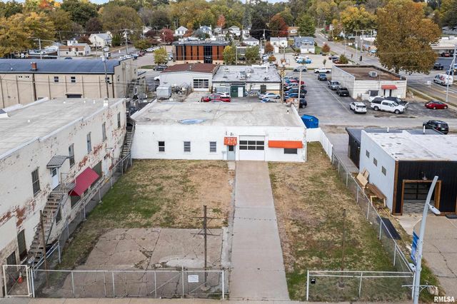 1716 & 1720 STATE Street, Bettendorf, IA 52722