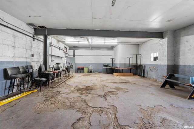 1716 & 1720 STATE Street, Bettendorf, IA 52722