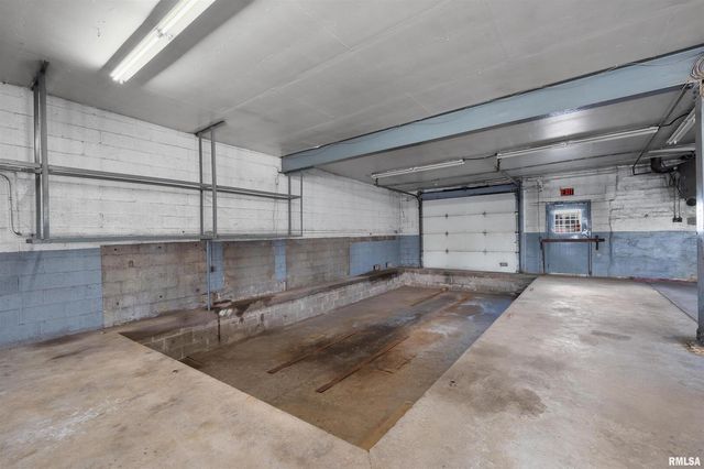 1716 & 1720 STATE Street, Bettendorf, IA 52722