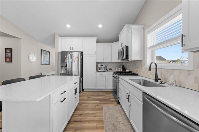 7664 106th Street S, Cottage Grove, MN 55016