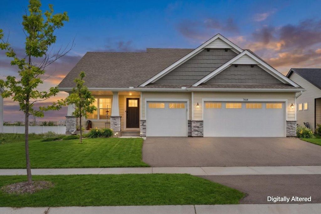 7664 106th Street S, Cottage Grove, MN 55016