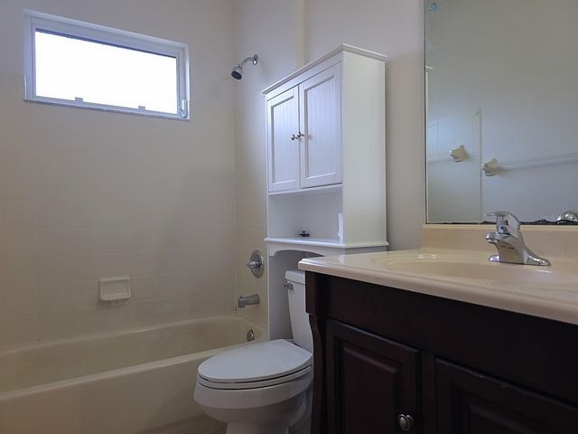 10310 GOLDENBROOK WAY, Tampa, FL 33647