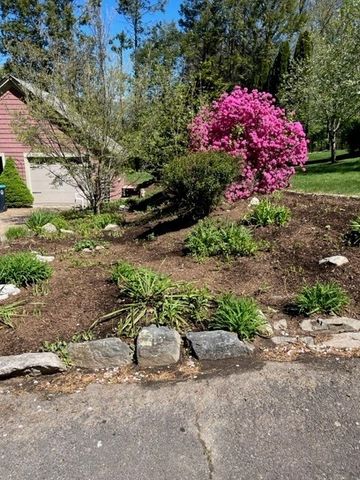 23 Howe Ave, Shrewsbury, MA 01545