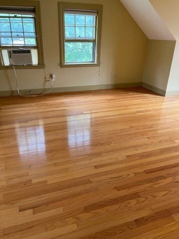 23 Howe Ave, Shrewsbury, MA 01545