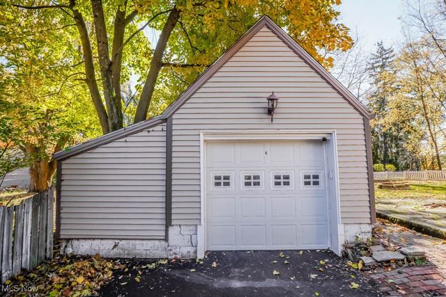 2216 Mount Vernon Boulevard NW, Canton, OH 44709