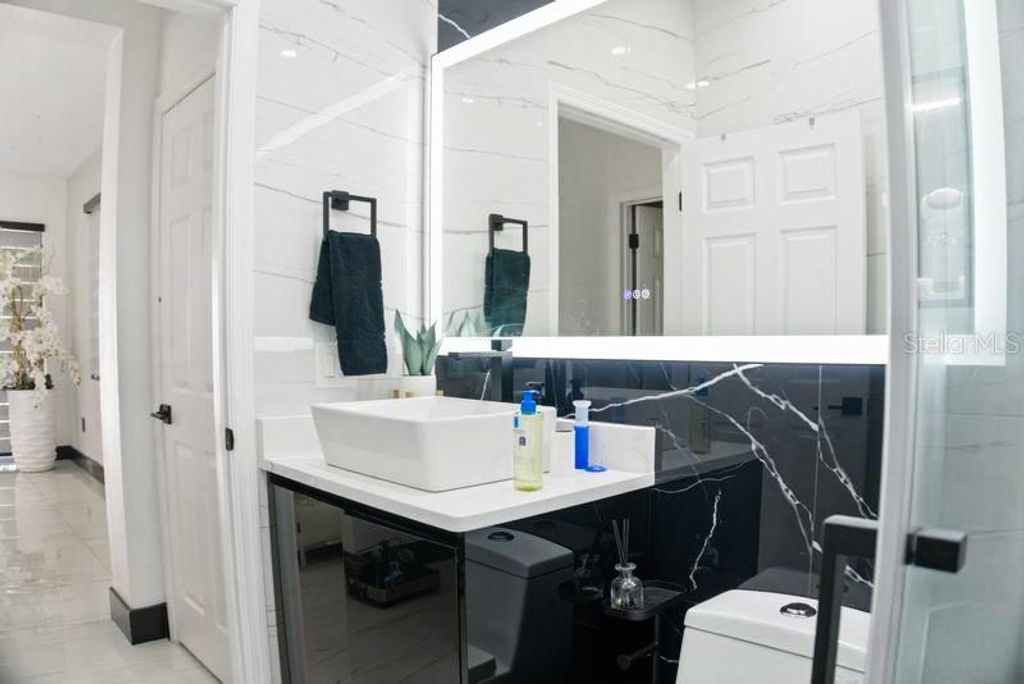 Image 27 of property listing at 2043 RAINIER DRIVE, Kissimmee, FL 34746
