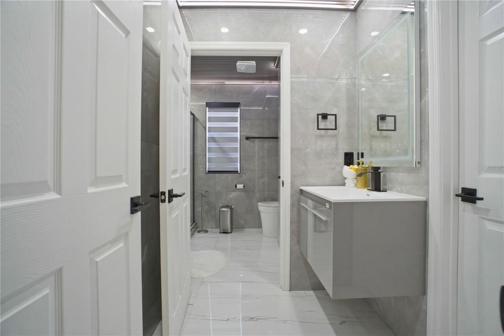 Image 37 of property listing at 2043 RAINIER DRIVE, Kissimmee, FL 34746