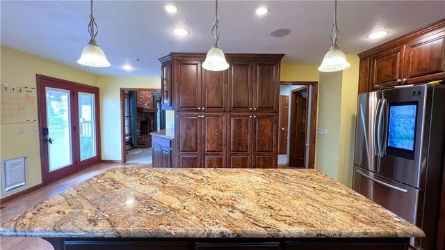 39 Mackenzie Drive, St Joseph, MO 64503