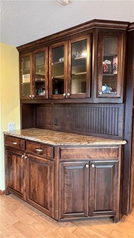 39 Mackenzie Drive, St Joseph, MO 64503