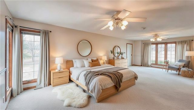 39 Mackenzie Drive, St Joseph, MO 64503