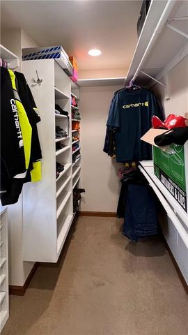 39 Mackenzie Drive, St Joseph, MO 64503