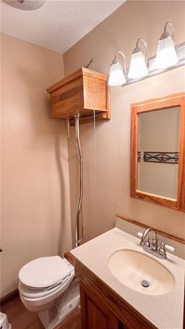 39 Mackenzie Drive, St Joseph, MO 64503