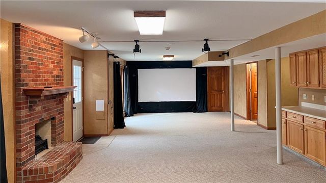 39 Mackenzie Drive, St Joseph, MO 64503