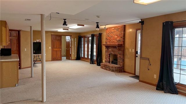 39 Mackenzie Drive, St Joseph, MO 64503