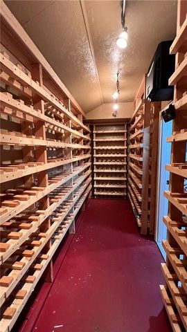 39 Mackenzie Drive, St Joseph, MO 64503