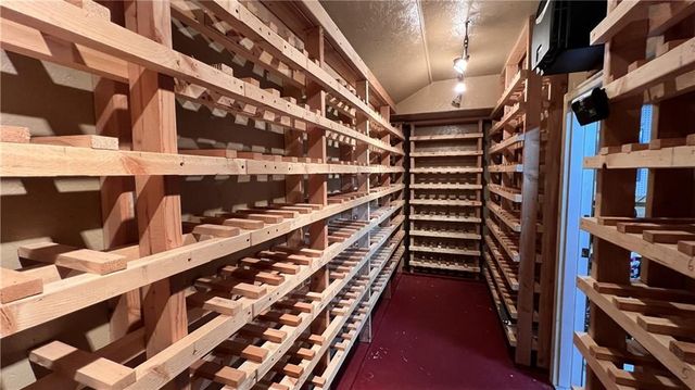 39 Mackenzie Drive, St Joseph, MO 64503