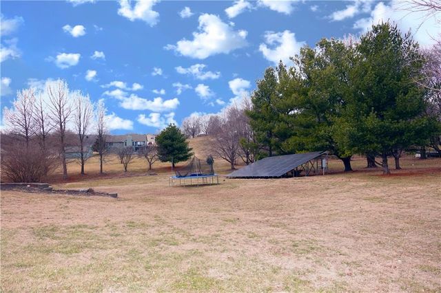 39 Mackenzie Drive, St Joseph, MO 64503