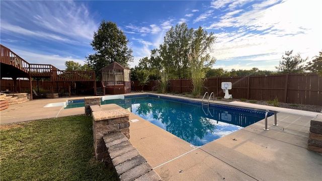 39 Mackenzie Drive, St Joseph, MO 64503