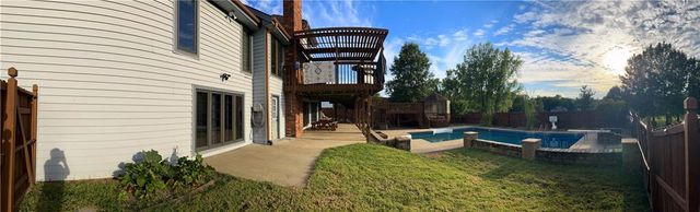 39 Mackenzie Drive, St Joseph, MO 64503