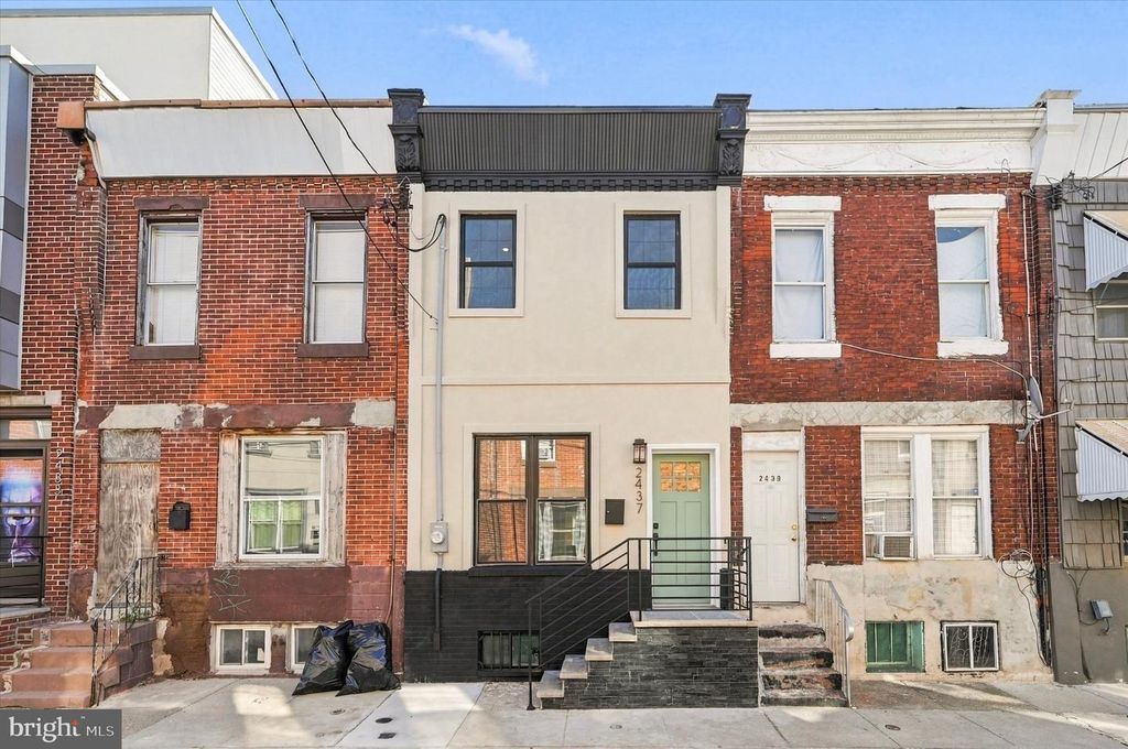 2437 S REESE ST, PHILADELPHIA, PA 19148 — exterior