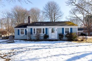 46 Pawkannawkut Drive, South Yarmouth, MA 02664