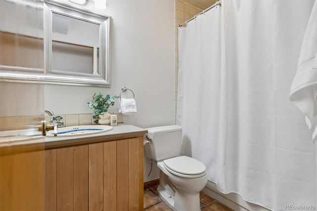 5130 S Kearney Court, Greenwood Village, CO 80111