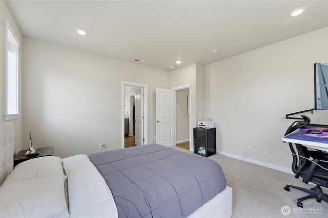 12216 176th St E, Puyallup, WA 98374