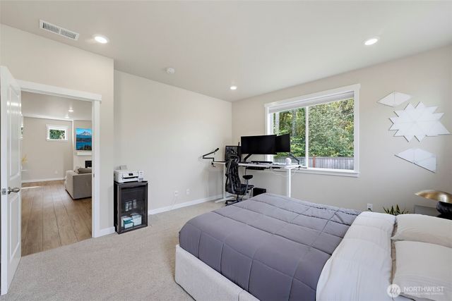 12216 176th St E, Puyallup, WA 98374