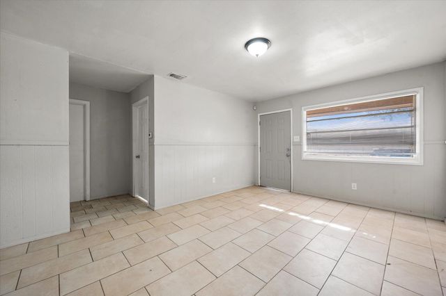 2302 62nd Street, Lubbock, TX 79412