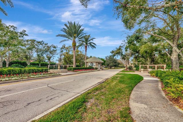 19519 MORDEN BLUSH DRIVE, Lutz, FL 33558