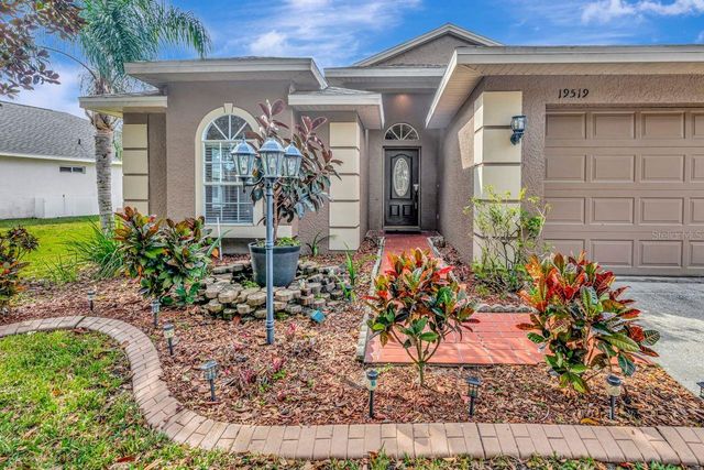 19519 MORDEN BLUSH DRIVE, Lutz, FL 33558