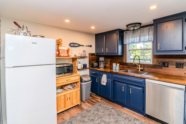 1058 S Lakeshore Drive, Lawrenceburg, KY 40342