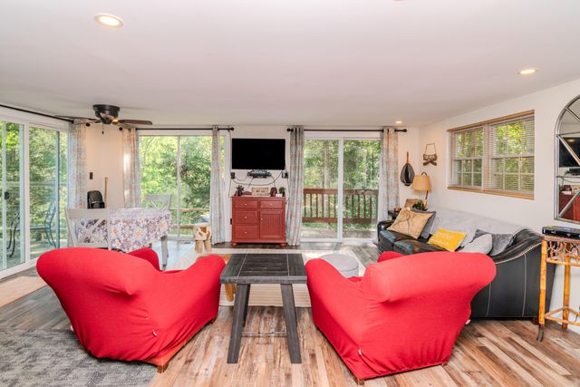 1058 S Lakeshore Drive, Lawrenceburg, KY 40342