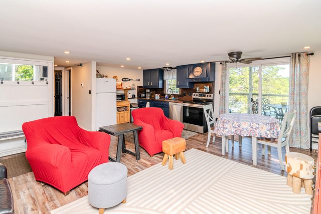 1058 S Lakeshore Drive, Lawrenceburg, KY 40342