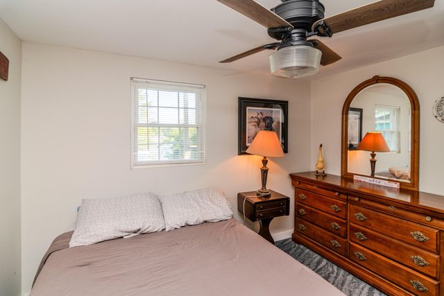 1058 S Lakeshore Drive, Lawrenceburg, KY 40342