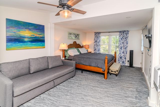 1058 S Lakeshore Drive, Lawrenceburg, KY 40342