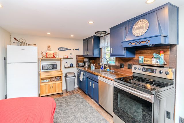 1058 S Lakeshore Drive, Lawrenceburg, KY 40342