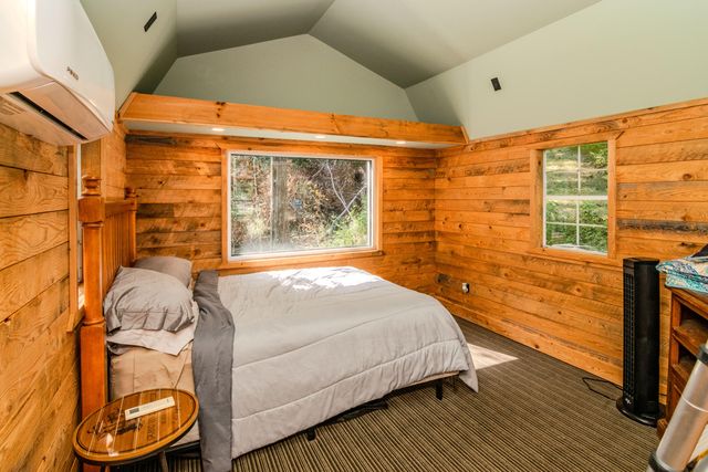 1058 S Lakeshore Drive, Lawrenceburg, KY 40342