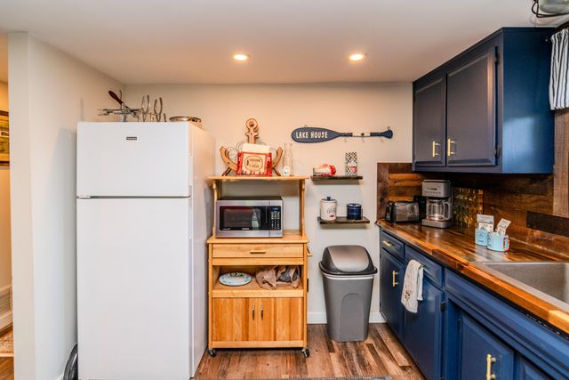 1058 S Lakeshore Drive, Lawrenceburg, KY 40342