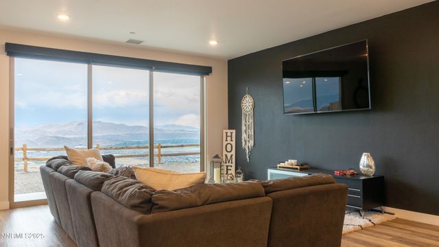 5465 Spirit Court, Sparks, NV 89436