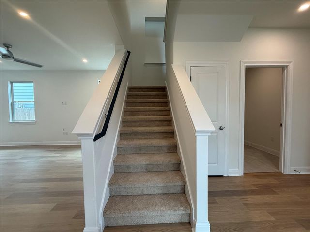 132 Tenny LN, Kyle, TX 78640