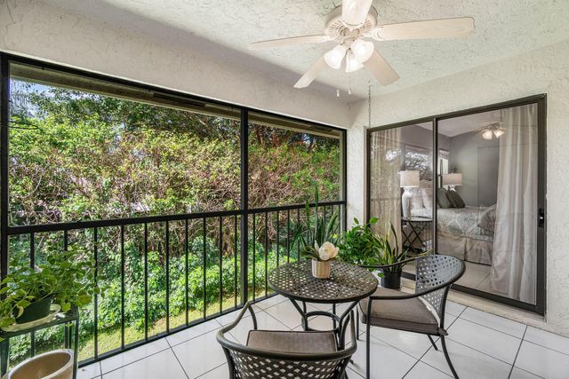 9711 PAVAROTTI Terrace 202, Boynton Beach, FL 33437