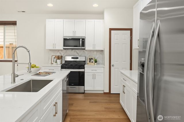 12871 NE 198th Place, Woodinville, WA 98072