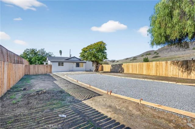 513 Lookout, Lake Elsinore, CA 92530