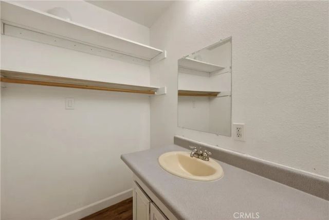 513 Lookout, Lake Elsinore, CA 92530