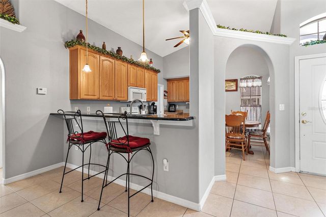 93 FAIRWAY CIRCLE, Umatilla, FL 32784