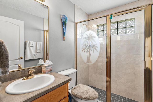 93 FAIRWAY CIRCLE, Umatilla, FL 32784