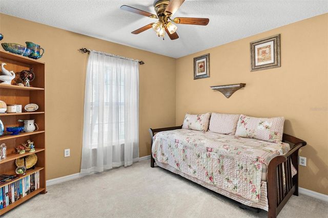 93 FAIRWAY CIRCLE, Umatilla, FL 32784