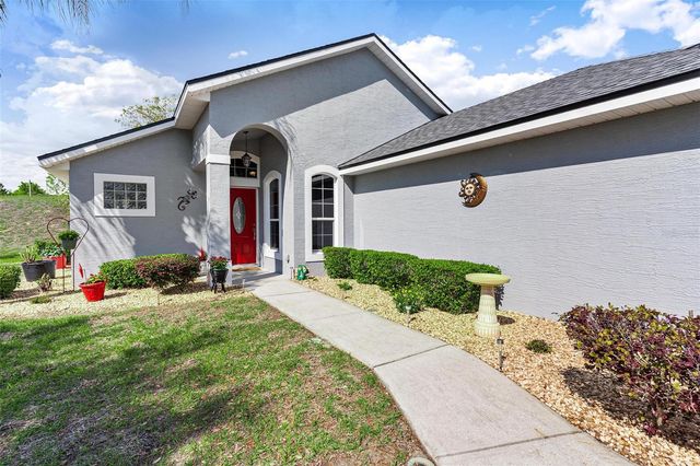 93 FAIRWAY CIRCLE, Umatilla, FL 32784