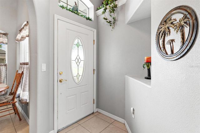 93 FAIRWAY CIRCLE, Umatilla, FL 32784